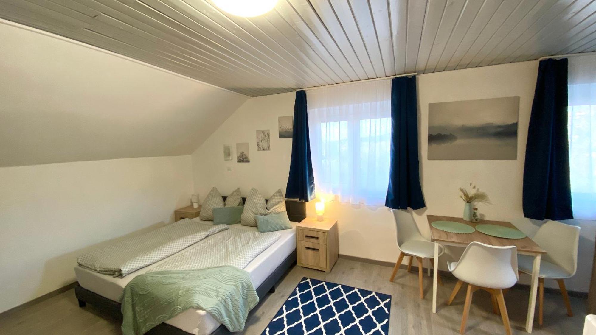 Oazis Apartmanhaz Alloggio in famiglia *